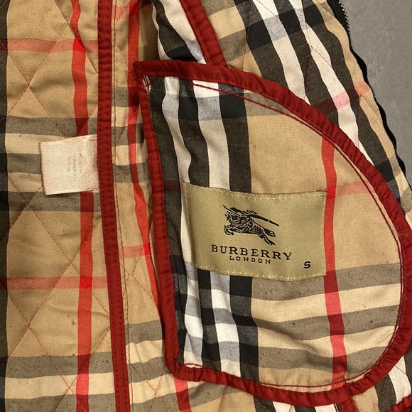 COPY - Burberry Girls burgundy jacket S (14Y) - Picture 3 of 6